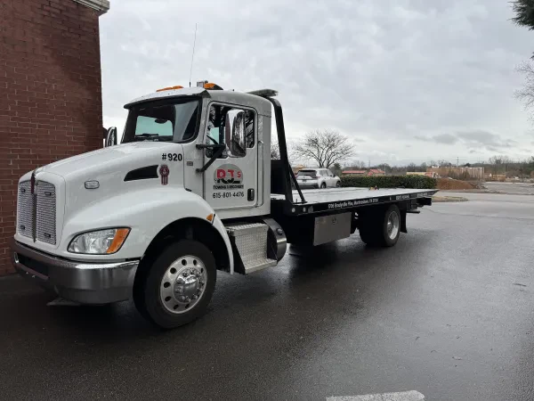 RJ’s Towing & Recovery - photo 2