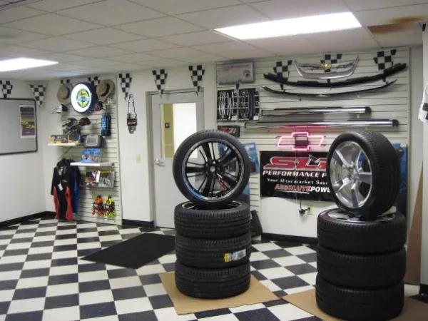 Kinley Auto Parts - photo 2