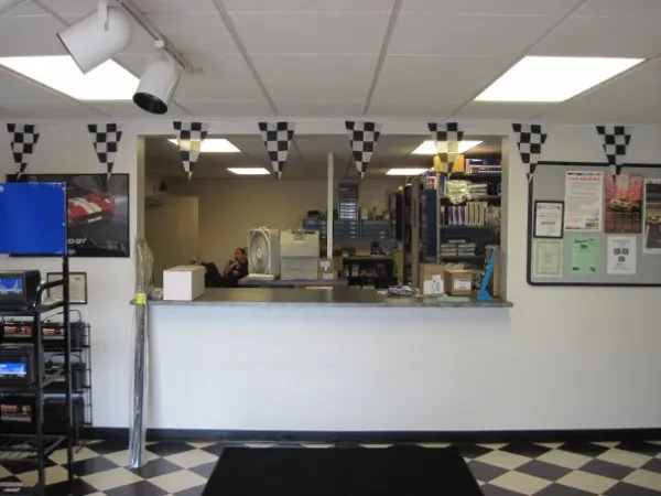 Kinley Auto Parts - photo 3