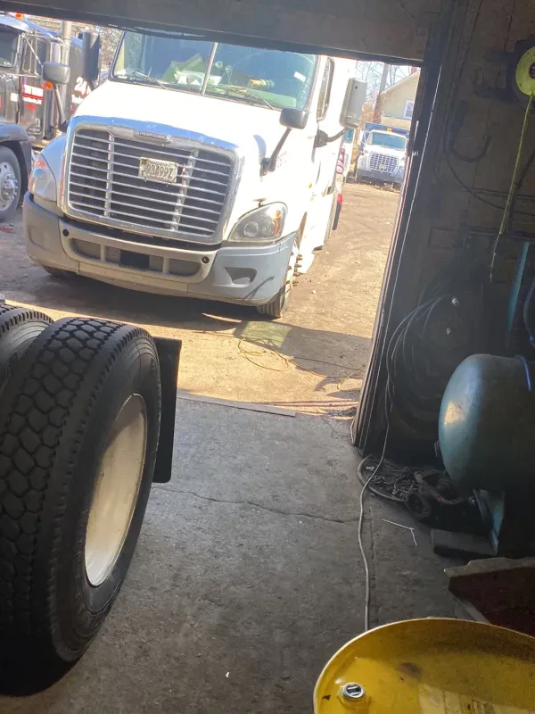 Towing Services and Steven Truck Repair LLC - photo 4