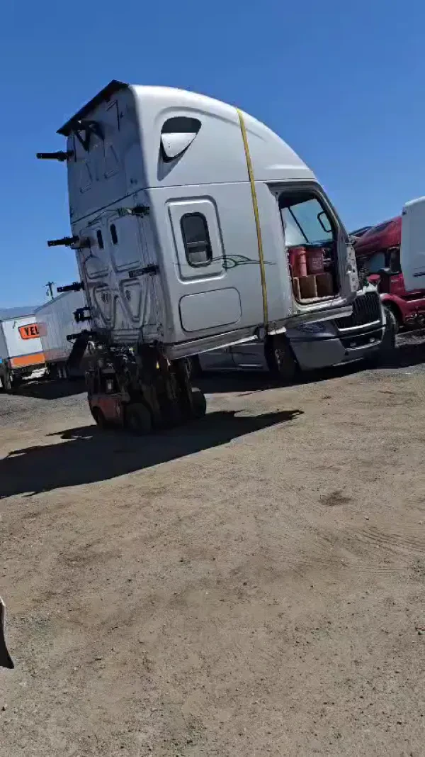 AJ truck Repair and mobile Road Service - photo 2