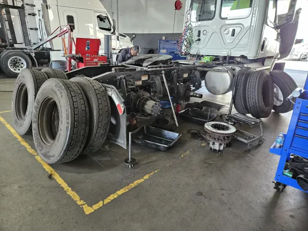Devore Truck Repair - photo 4