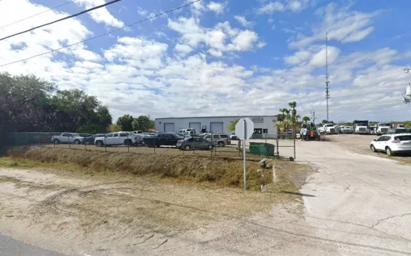Dougs Towing - photo 4
