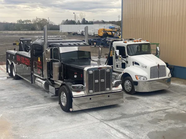Truck World Towing & Recovery - photo 2