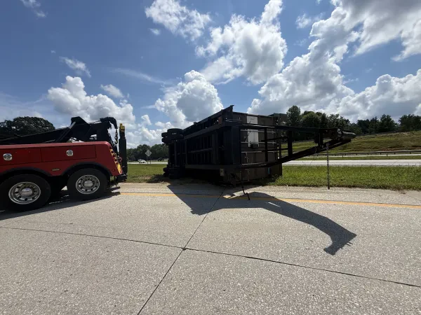 Truck World Towing & Recovery - photo 4