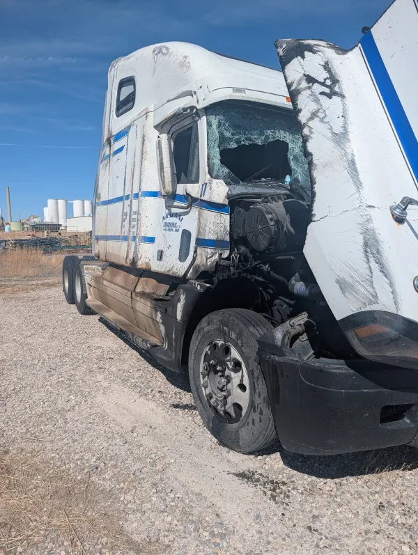 Butler's Truck Salvage & Towing - photo 4