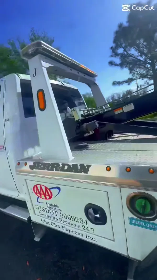 Cha Cha Express Towing - photo 2
