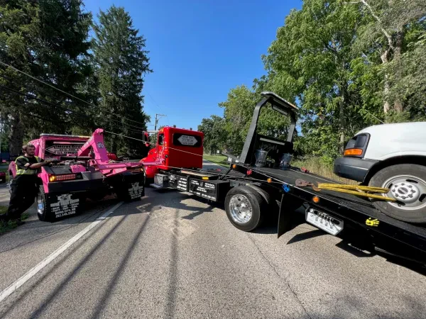 DN N DRTY Towing & Truck Repair - photo 3