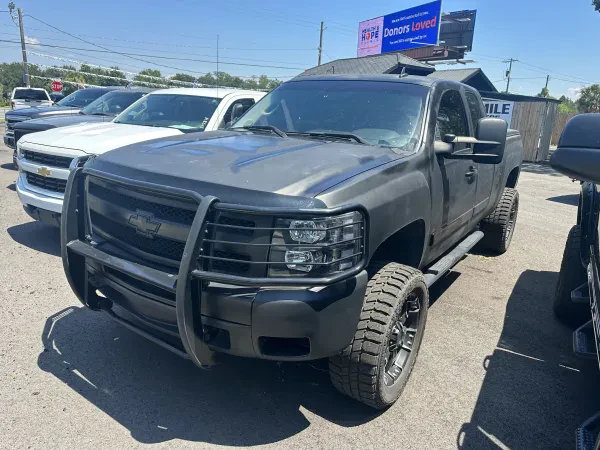 9 MILE AUTOS LLC - photo 3