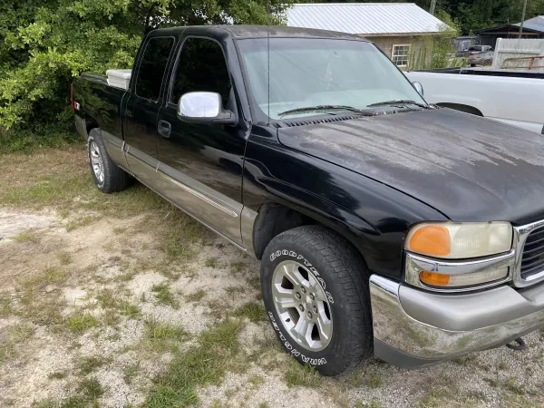 Roger's Body Repair And Towing - photo 3
