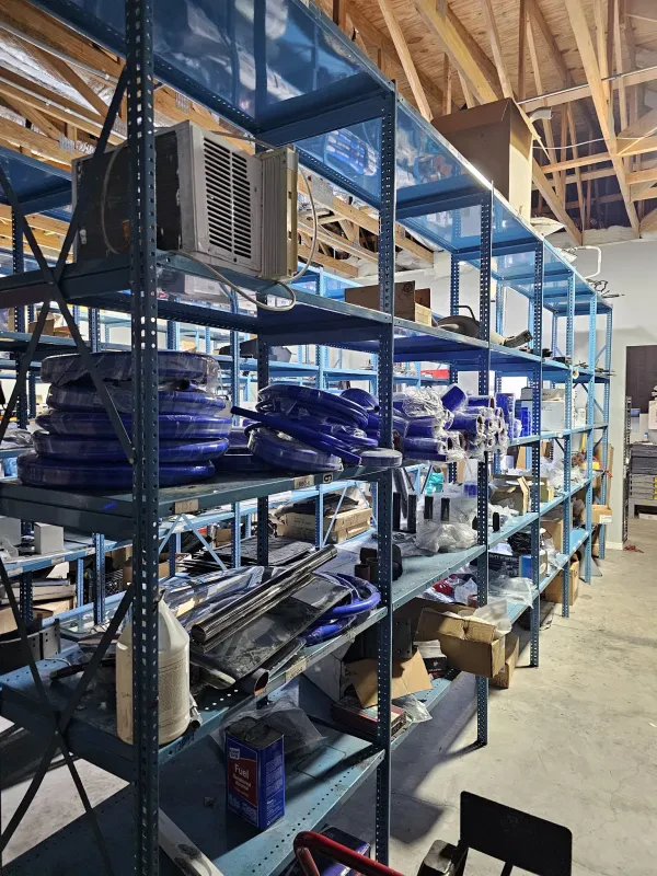 R&J Truck Part's - photo 3