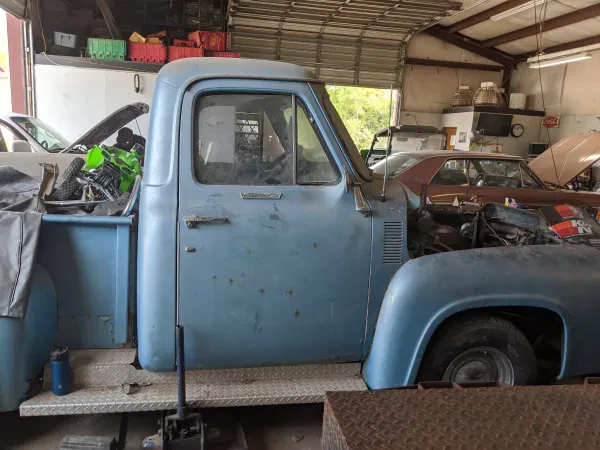 Dano's Garage - photo 4