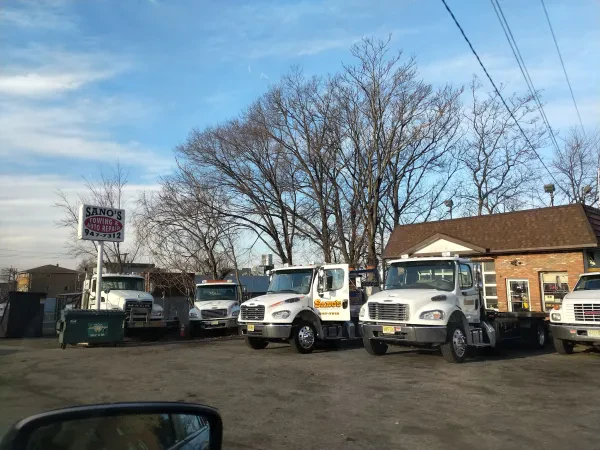 Sano's Towing - photo 2