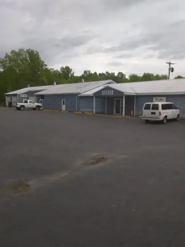 Rowe's Auto Parts - photo 2