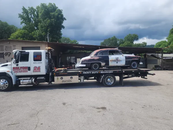 Kelton wrecker and heavy duty recovery - photo 4