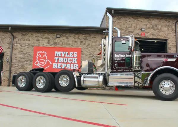 Myles Wrecker Service - photo 3