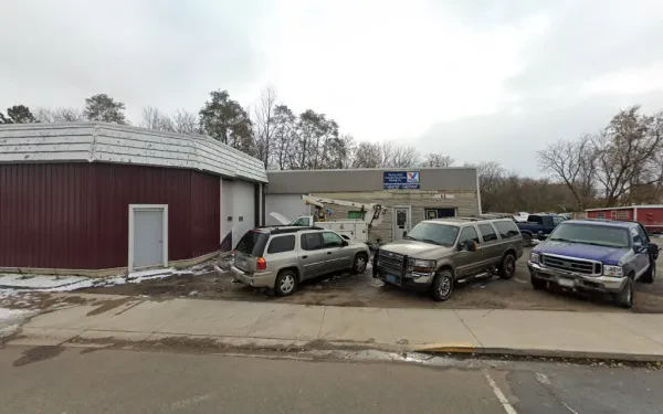 R & D Towing & Recovery - photo 3