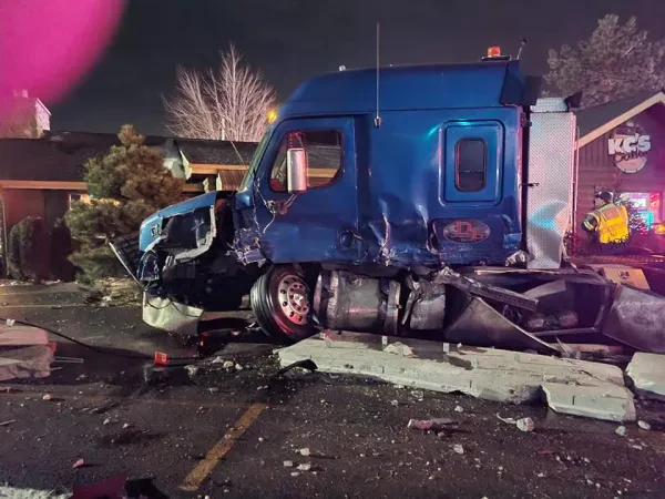 Fox Recovery and Towing - photo 3