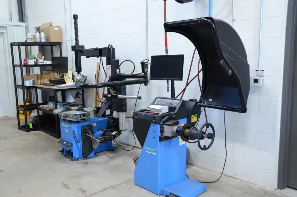 Chilton Truck and Auto Repair - photo 3