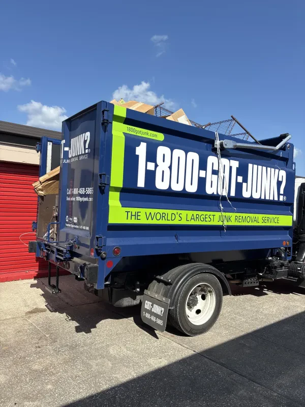 1-800-GOT-JUNK? Tampa - photo 3