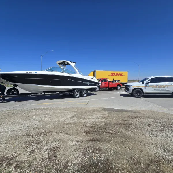 Larry's Towing, Tire & Lock Inc - photo 3