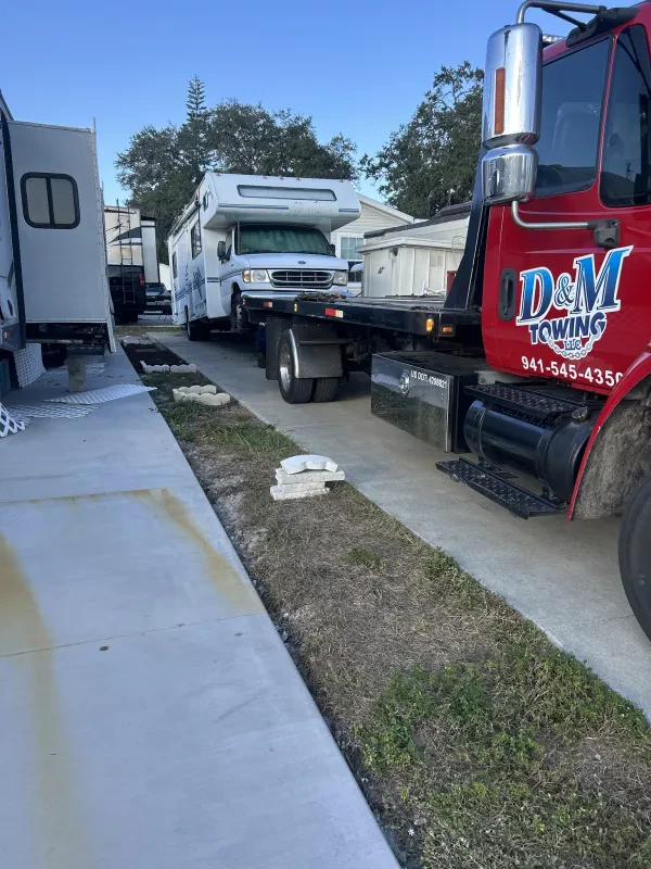 D & M Towing LLC - photo 4