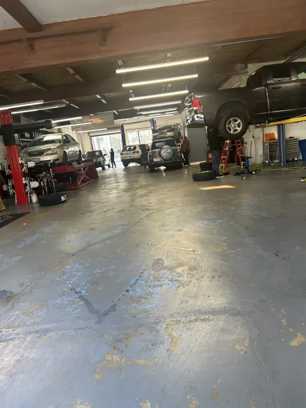 AmayaS' Auto Repair and Towing - photo 4
