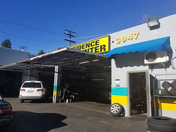 Confidence Auto Center - photo 3