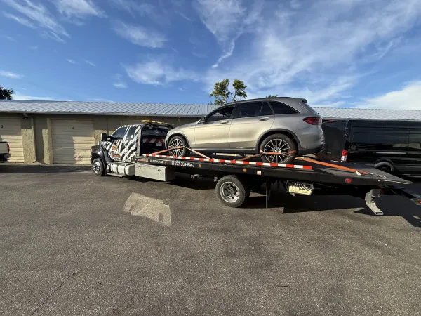 Get Em Gone Tow and Recovery - photo 4