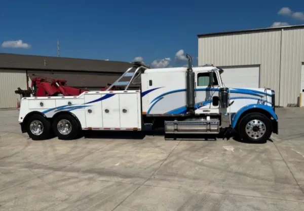 Ed Holsapple Towing - photo 2