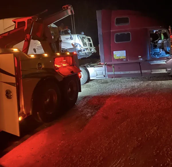 Ed Holsapple Towing - photo 3