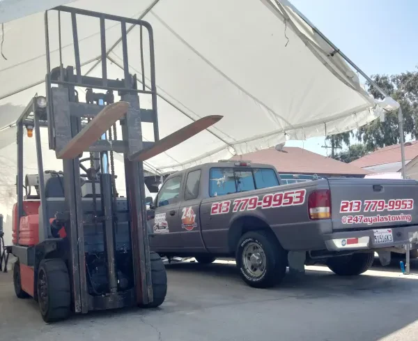 Ayala's Towing Services 24/7 - photo 3