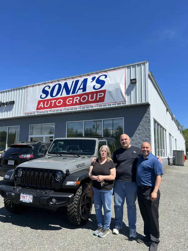 Sonia's Chrysler Dodge Jeep Ram - photo 4