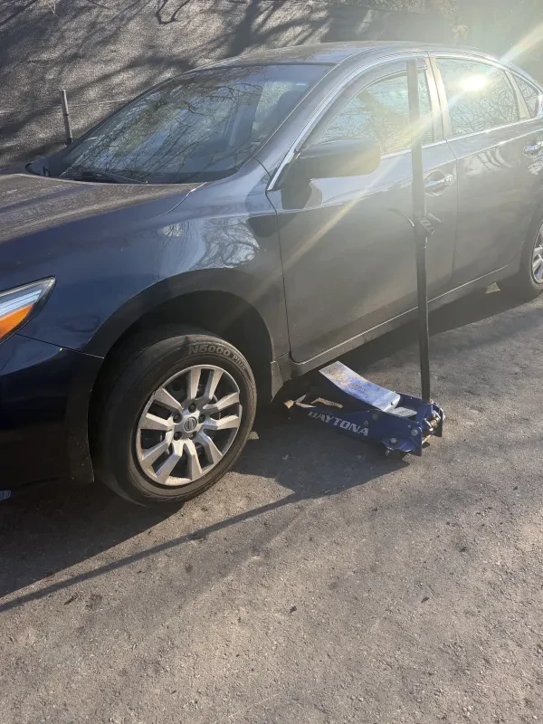 Uzoma Roadside Assistance - photo 2