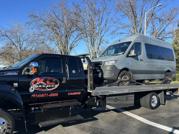 KD Towing LLC - photo 2