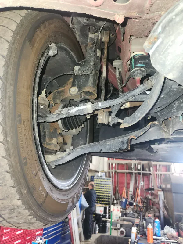 Meineke Car Care Center - photo 3