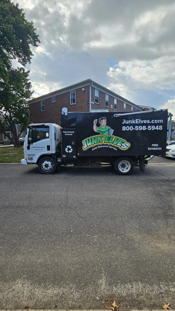 Junk Elves Junk Removal Service - photo 4