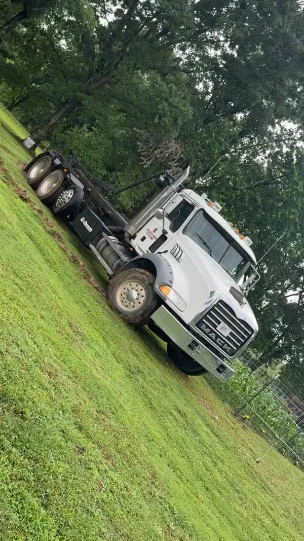 G & L Towing LLC - photo 2