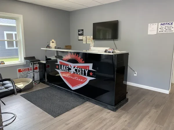 Lake City Autobody - photo 4