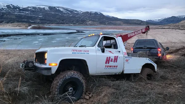 H & H Towing - photo 2