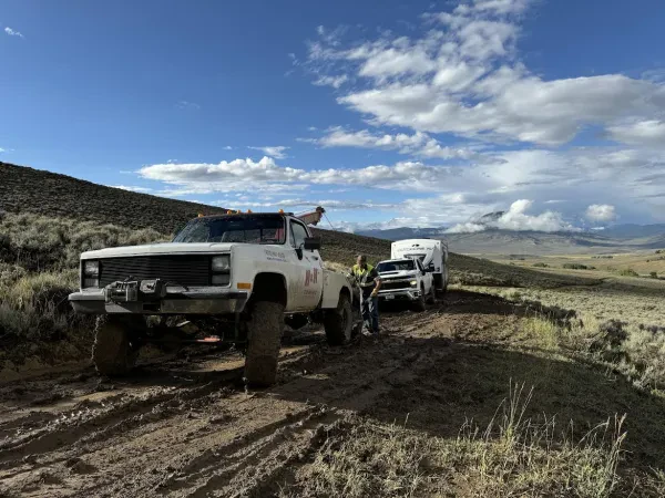 H & H Towing - photo 3