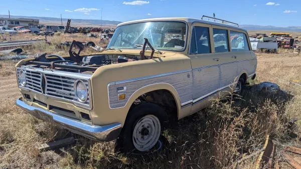 Ernest Auto Wrecking & Truck - photo 2