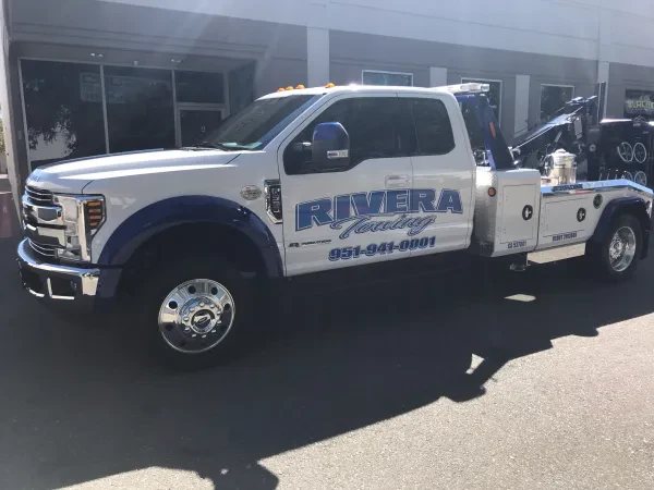 Rivera Towing - photo 3