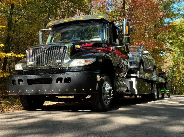 Larry's Towing & Recovery - photo 3