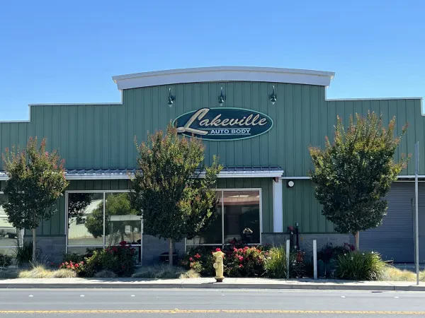 Lakeville Auto Body - photo 2