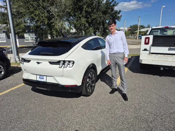 Ford Service - Kelly Ford - photo 4