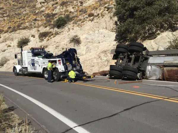 Silver State Towing - photo 4