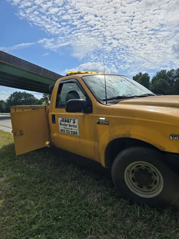 Jebby's Wrecker, Auto, Truck & Tire service & Roadside Assistance - photo 2