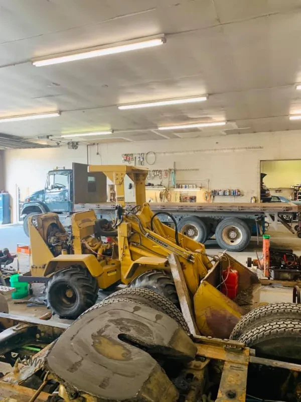 Papa's Truck & Trailer Repair LLC - photo 4