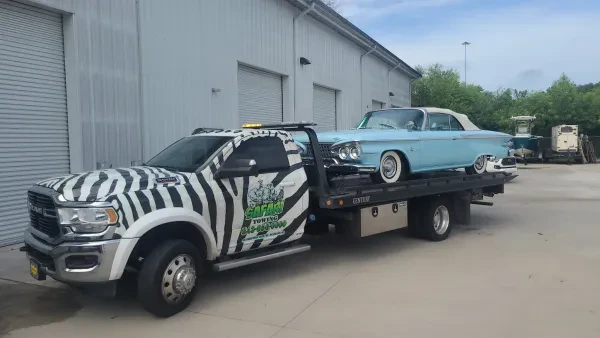 Safari Towing & Recovery - photo 2